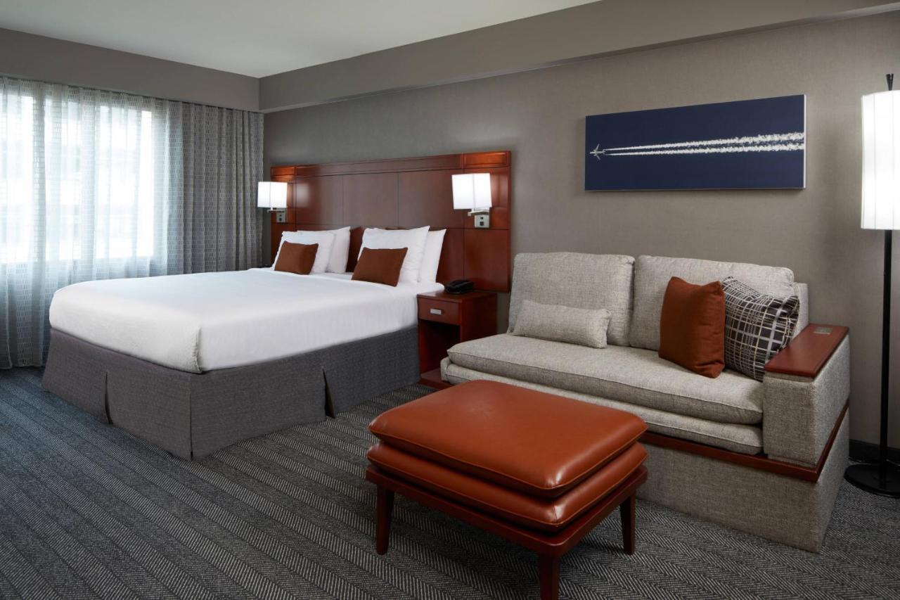Courtyard By Marriott Angeles Lax / Century Boulevard
