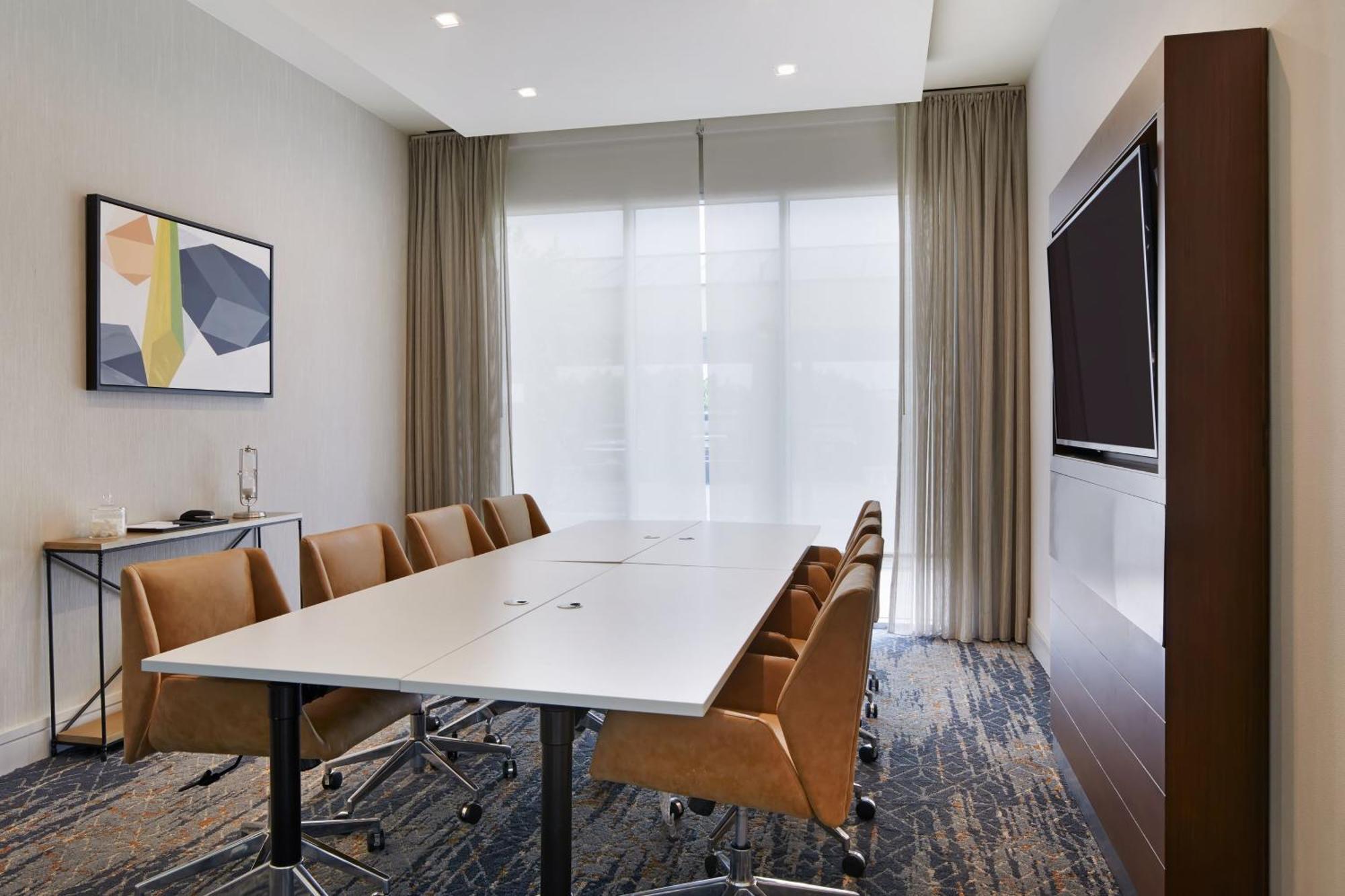 Courtyard By Marriott Angeles Lax / Century Boulevard 3*