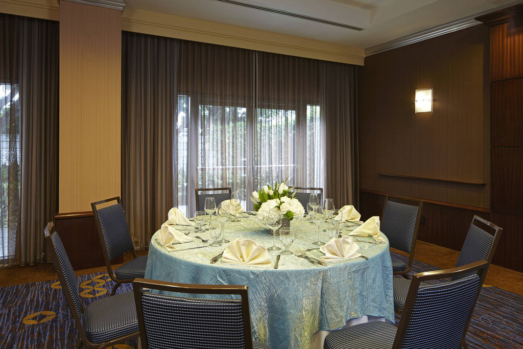 Courtyard By Marriott Angeles Lax / Century Boulevard Hotel Los Angeles