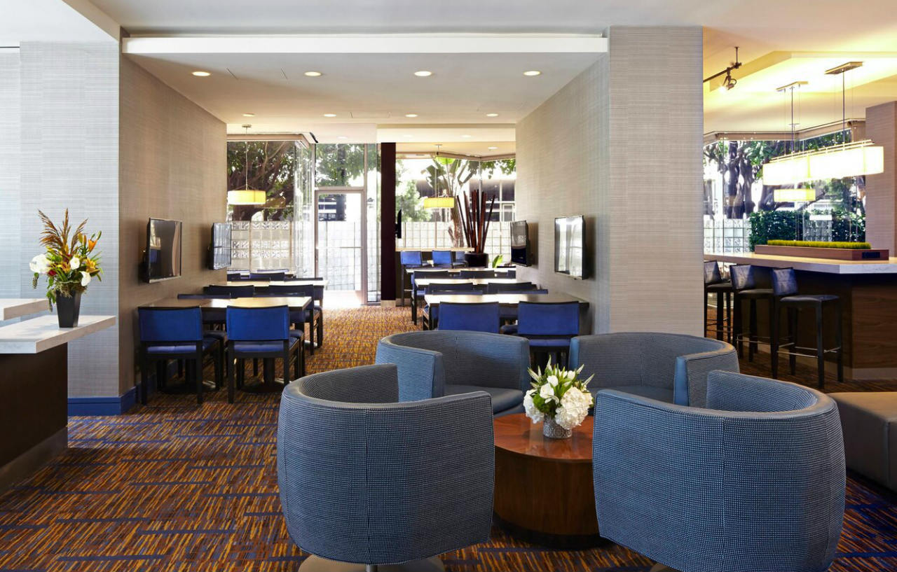 Courtyard By Marriott Angeles Lax / Century Boulevard Hotel